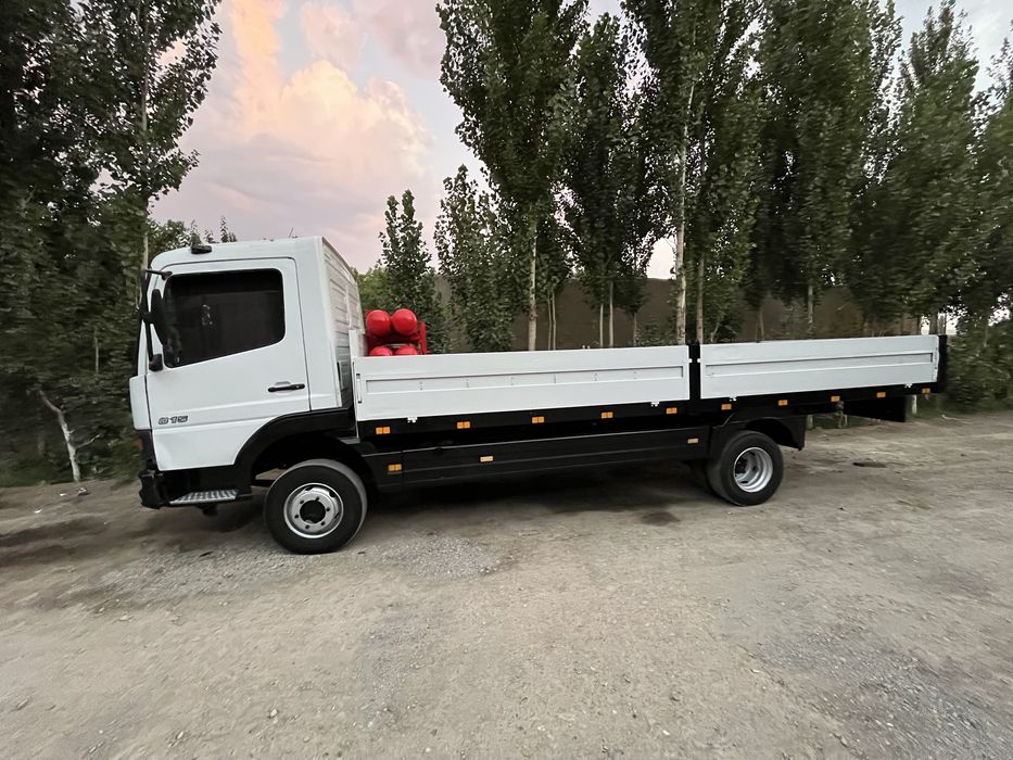 MERCEDES BENZ ATEGO 815 сотилади 2001 йил метанли. Борт с тентом
