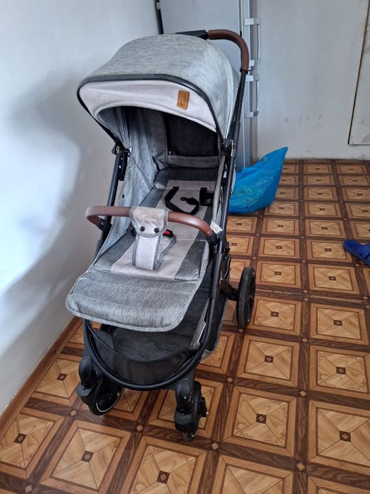 Продам коляску детскую