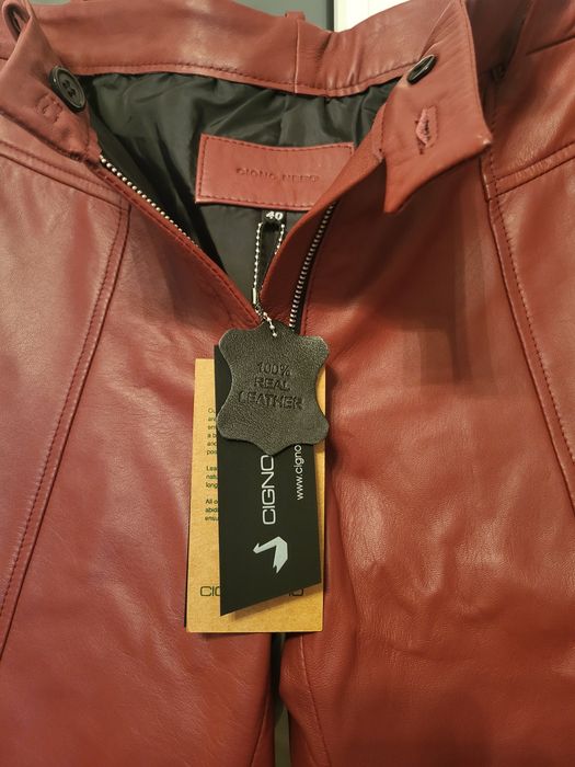 Costum din piele nou pentru dama