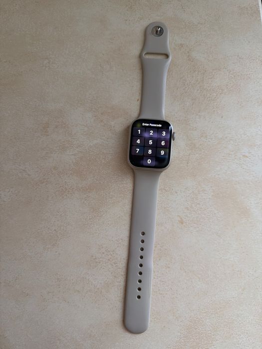 Apple i watch series 8 45mm