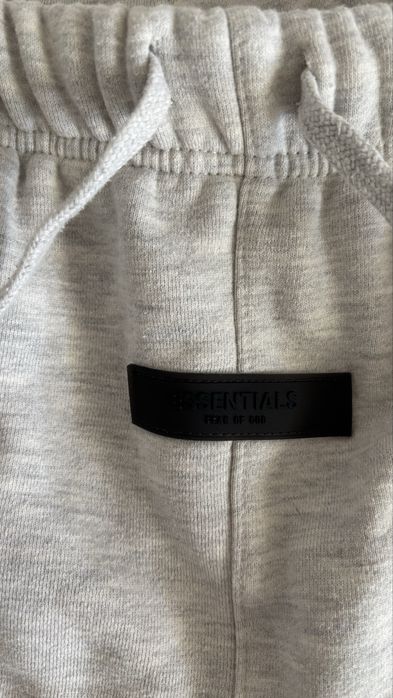 Essentials SS22 шорти (light oatmeal)