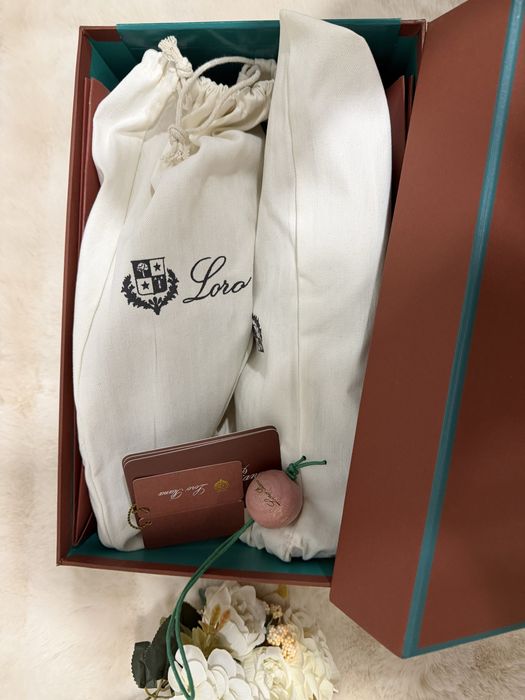 Мокасини естествен велур Loro Piana