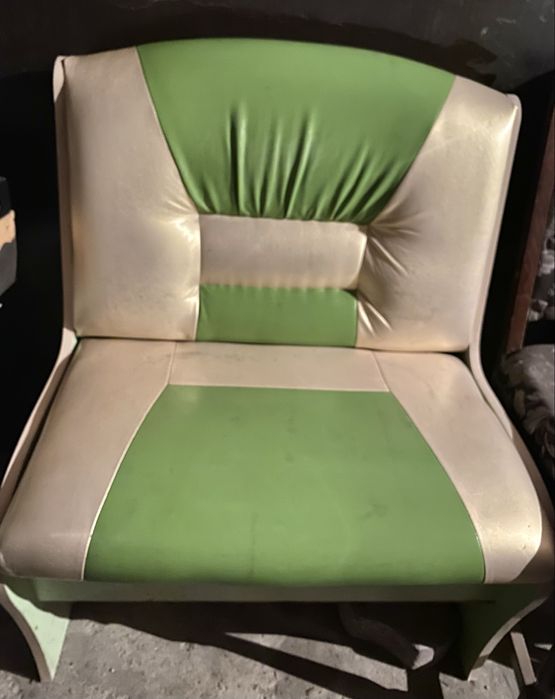 Продам кухонный кресло