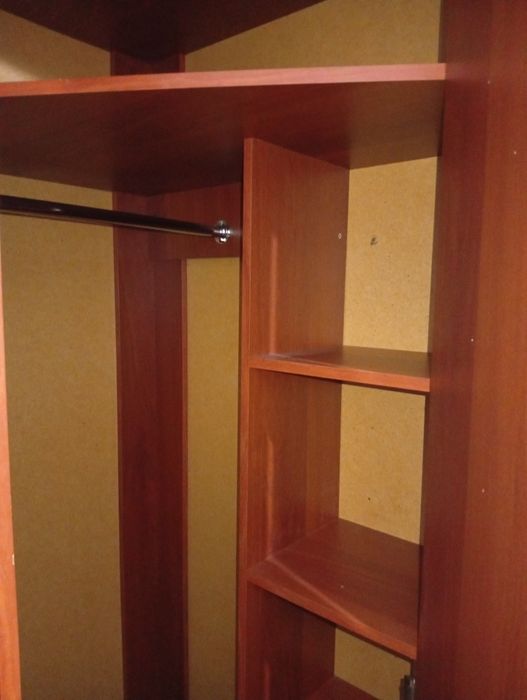 Шкаф плательный,угловой