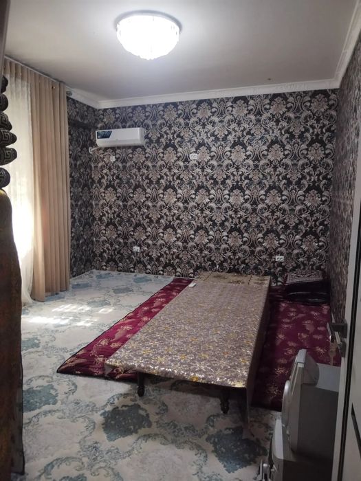 В городе Кагане продается 3 комнатная квартира