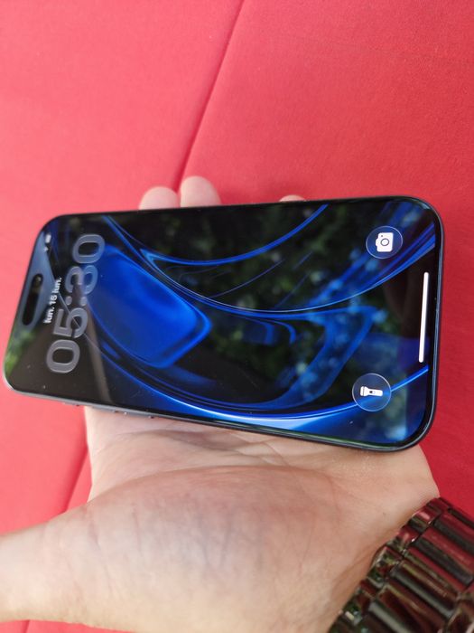 -Iphone 17Pro, ca Nou 256Gb 12Ram Blue Titanium Bat: 100%: 89 cicluri incarcare doar telefonul nici o restrictie