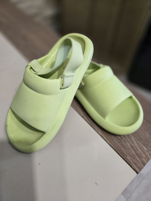 Sandale adidas mărimea 27