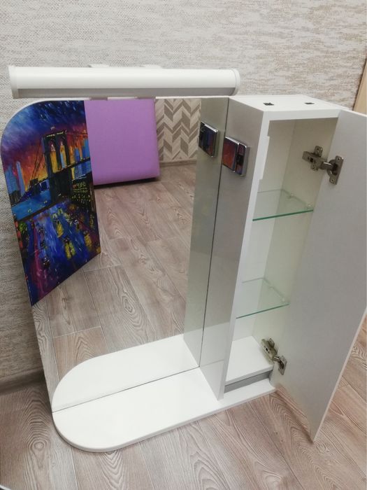 Шкафчик для ванной комнаты