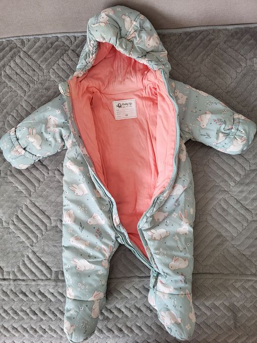 Продам весенний комбинезон на девочку!