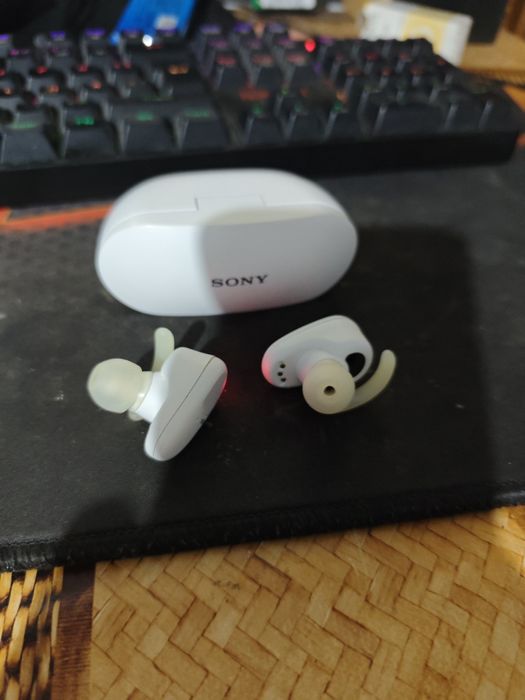 Слушалки Sony WF-SP800N