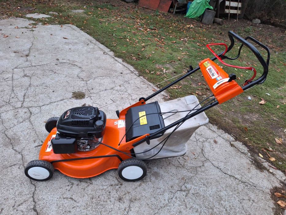 Косачка Honda Oleo-Mac самоходна  мулчираща с кош