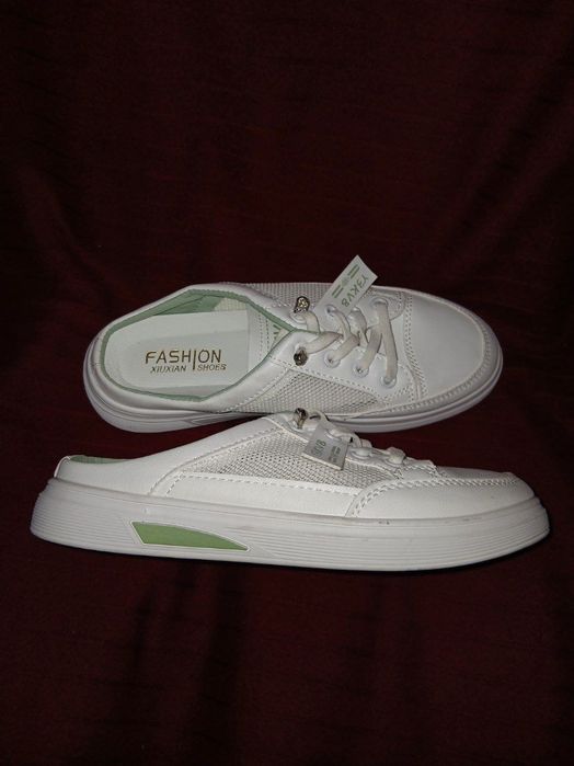 Из США, женские белые кеды.