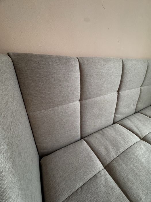 Диван трехместный