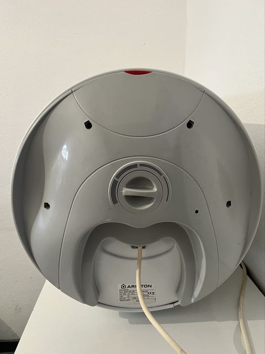 ARISTON (АРИСТОН) на 80 литров
