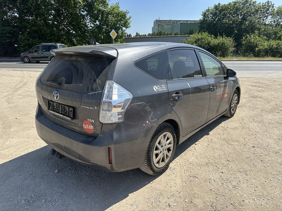 Toyota Prius + , Hybrid на Части!!!