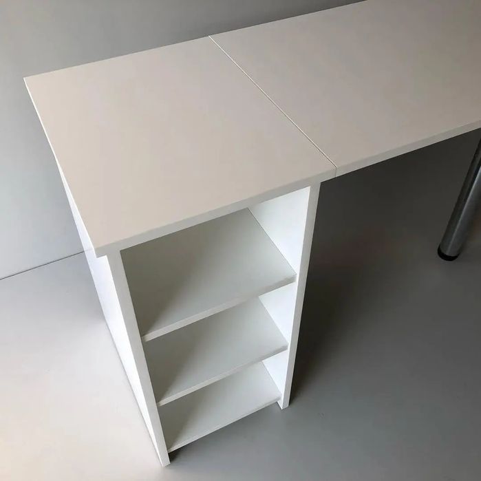 Маникюрный стол складной