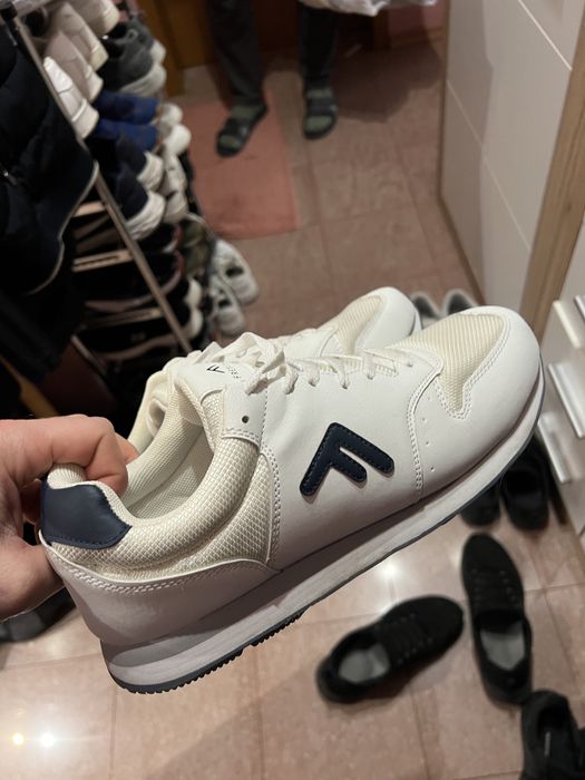 МАРКОВИ Обувки 45 номер