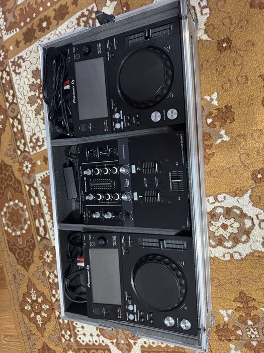 Vand statie DJ Profesionala!