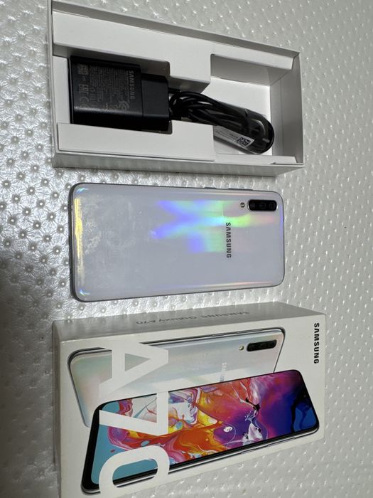 Samsung Galaxy A70 б/у