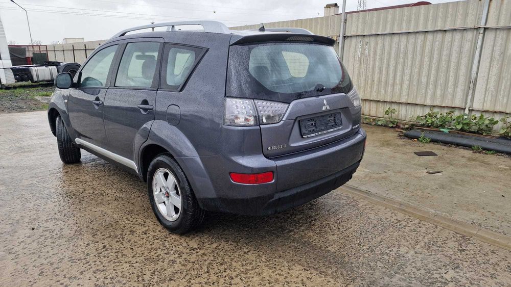 Mitsubishi Outlander II 2.0 DI-D 4x4 km originali