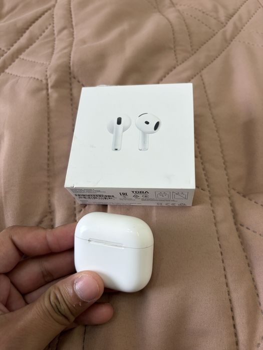 AirPods 4 оригинал