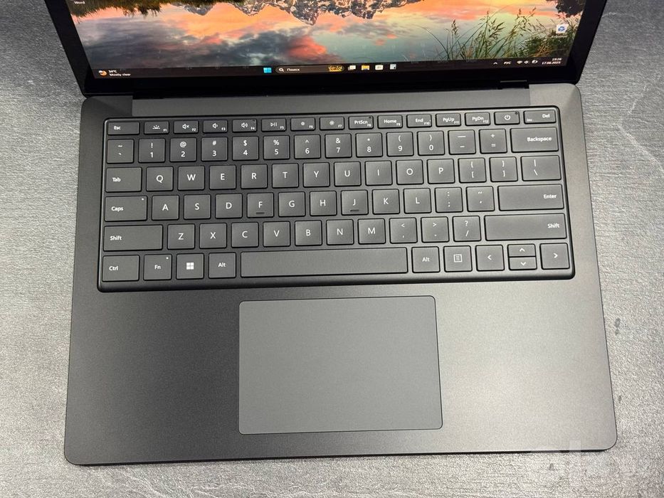 Microsoft Surface Laptop 4 | Sensorli ekran Core i7 / 16 GB / 256 GB S