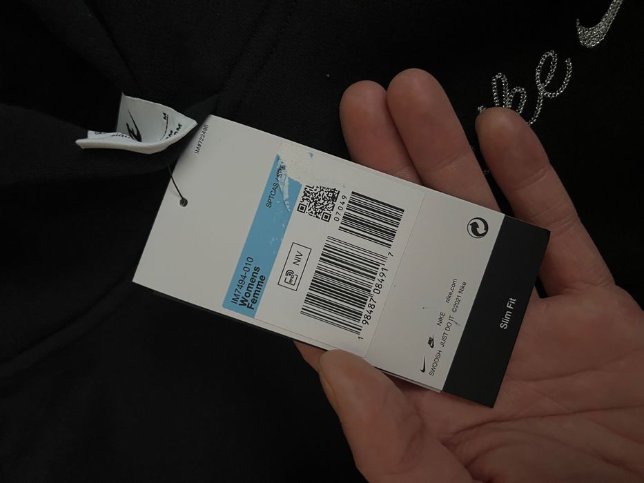 Costum Nike pentru femei