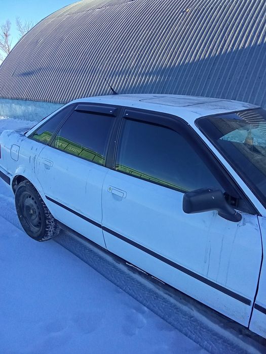 Продам Ауди 80 в4 на ходу 2л моно