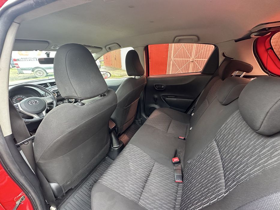 Toyota Yaris  2012 / 1.3 benzinǎ