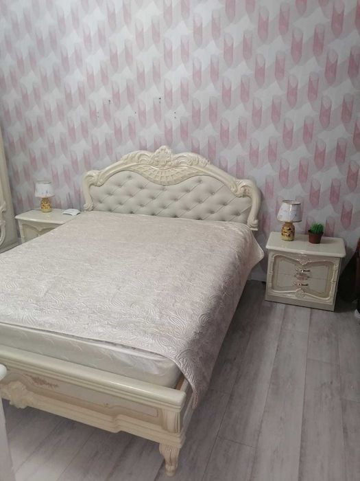 Продажа спальной гарнитуры