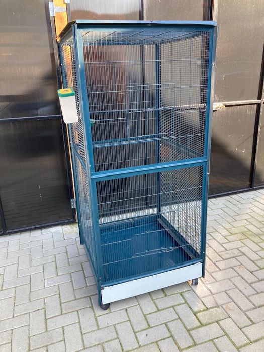 Vand Voliera in stare foarte buna!