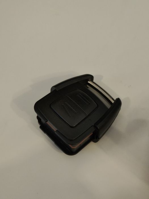 Cheie Smart 3 butoane - carcasa Iveco - Opel astra
