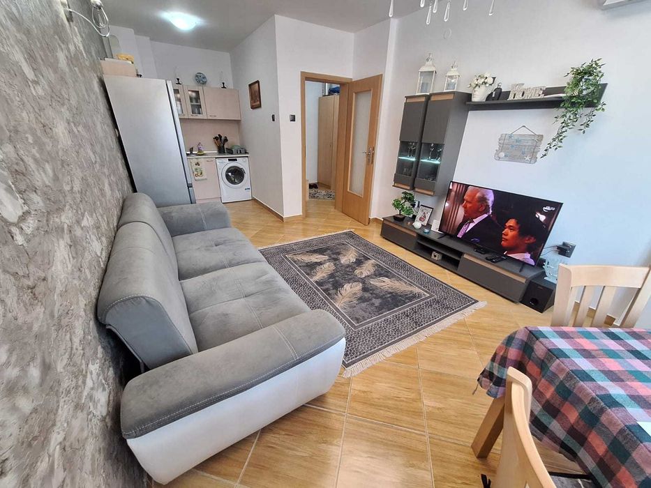 Просторен двустаен в хубав комплекс в Слънчев Бряг