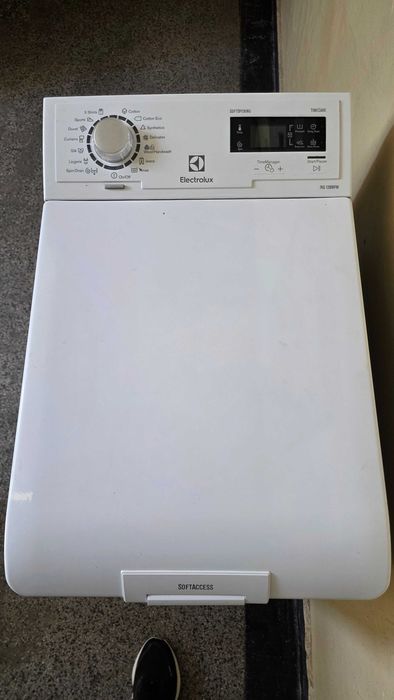 Пералня Electrolux EWT1276ELW за части
