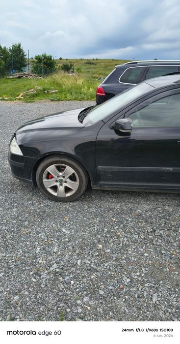 Skoda Octavia 2 cu motor defect(cod motor BLS 1.9 TDI 105cai))