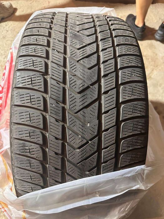 Гуми Pirelli Scorpion 295/35 R2118