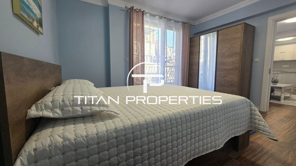 ЕКСКЛУЗИВНО! Тристаен апартамент под наем в Център