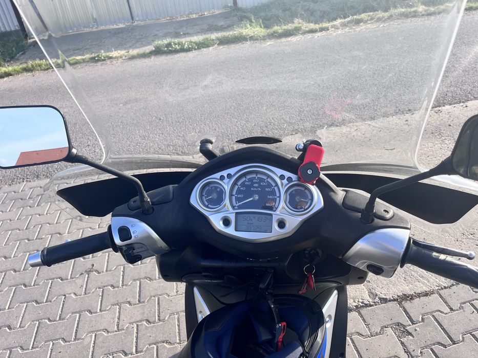 Maxi scuter Yamaha X City 250 chit polini