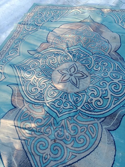 Продам ковер размер 2*3 за 3000 т.г.