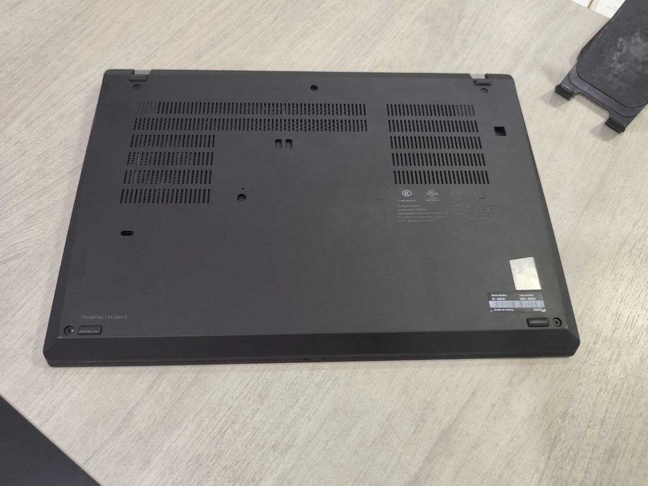Lenovo ThinkPad T14 - 32GB / 512GB (Yevropa versiyasi)