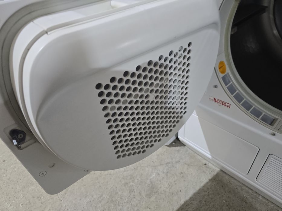 Сушилня с термопомпа Miele T8626 WP  пчелна пита