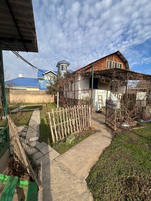 Продается своя дача в Бостанлыкском районе