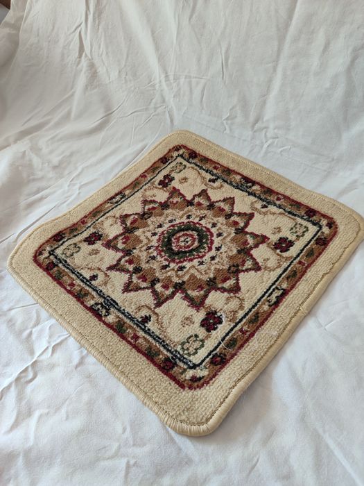 Коврики для стульев