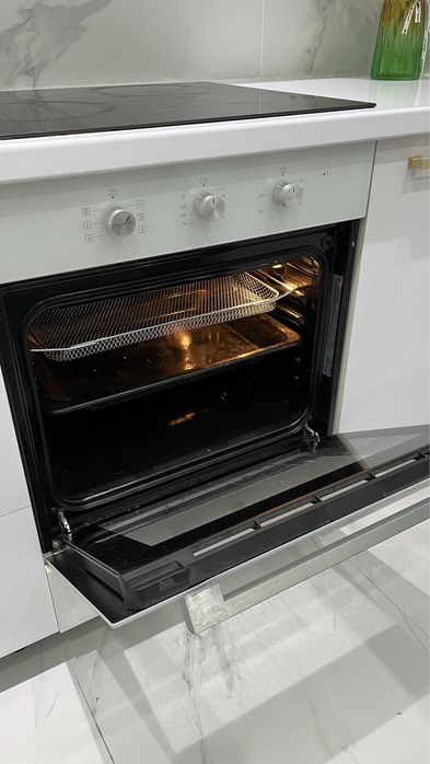 Духовка шкаф Midea