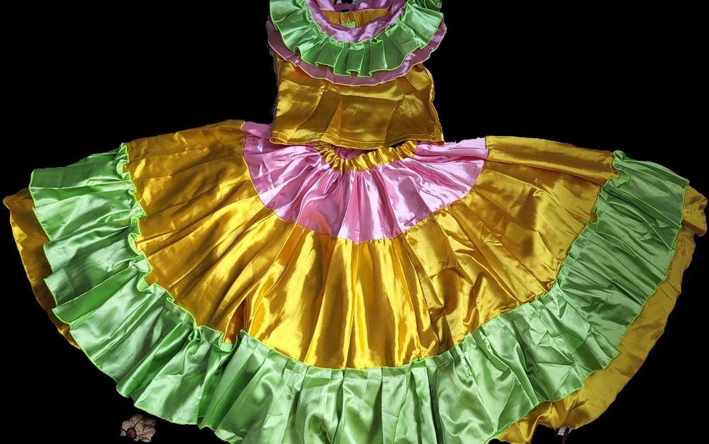 Испанское платье