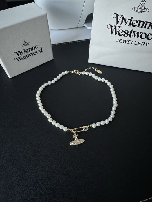 Colier Vivienne Westwood Gold Pin Pearl
