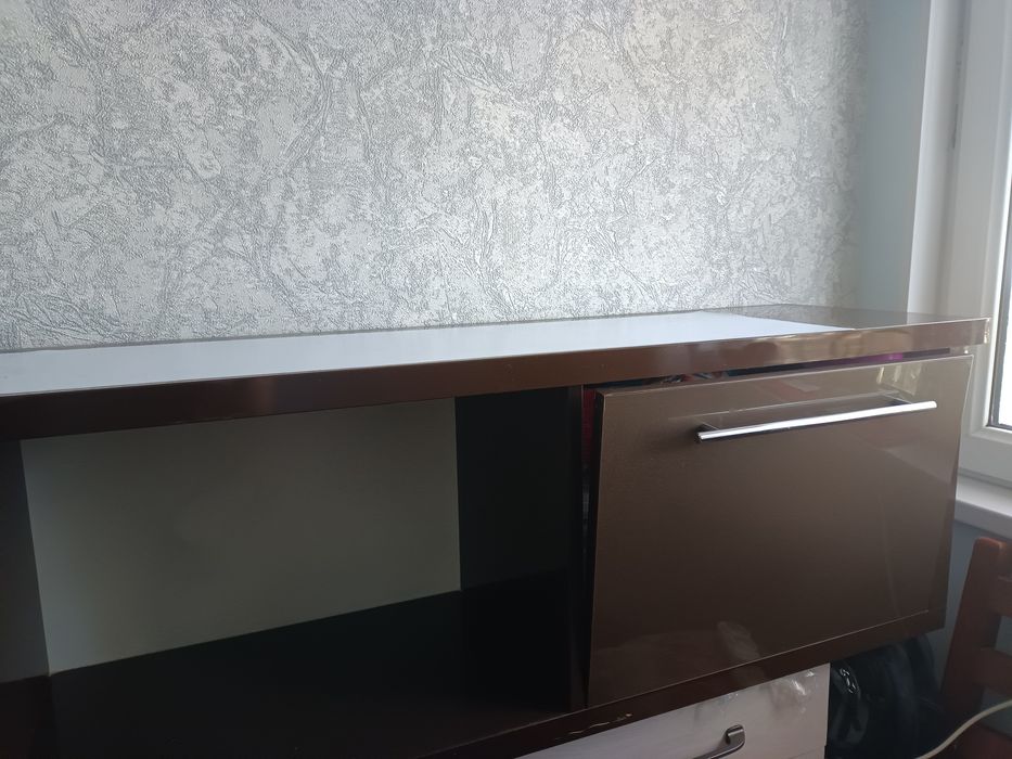 Тумба под телевизор