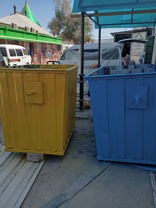 Контейнер для мусора 0.75куб.