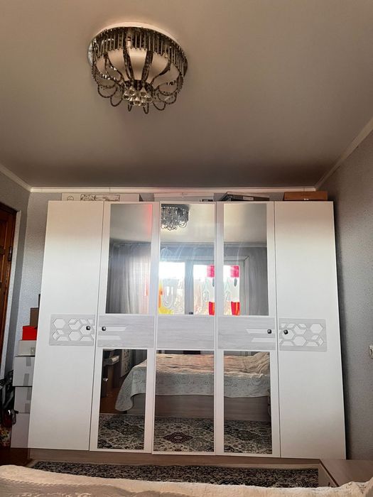 Продам Спальный Гарнитур