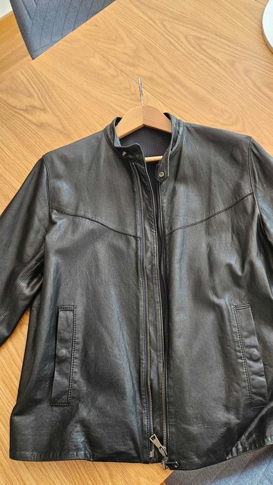 Vând geaca de piele naturală MABRUN